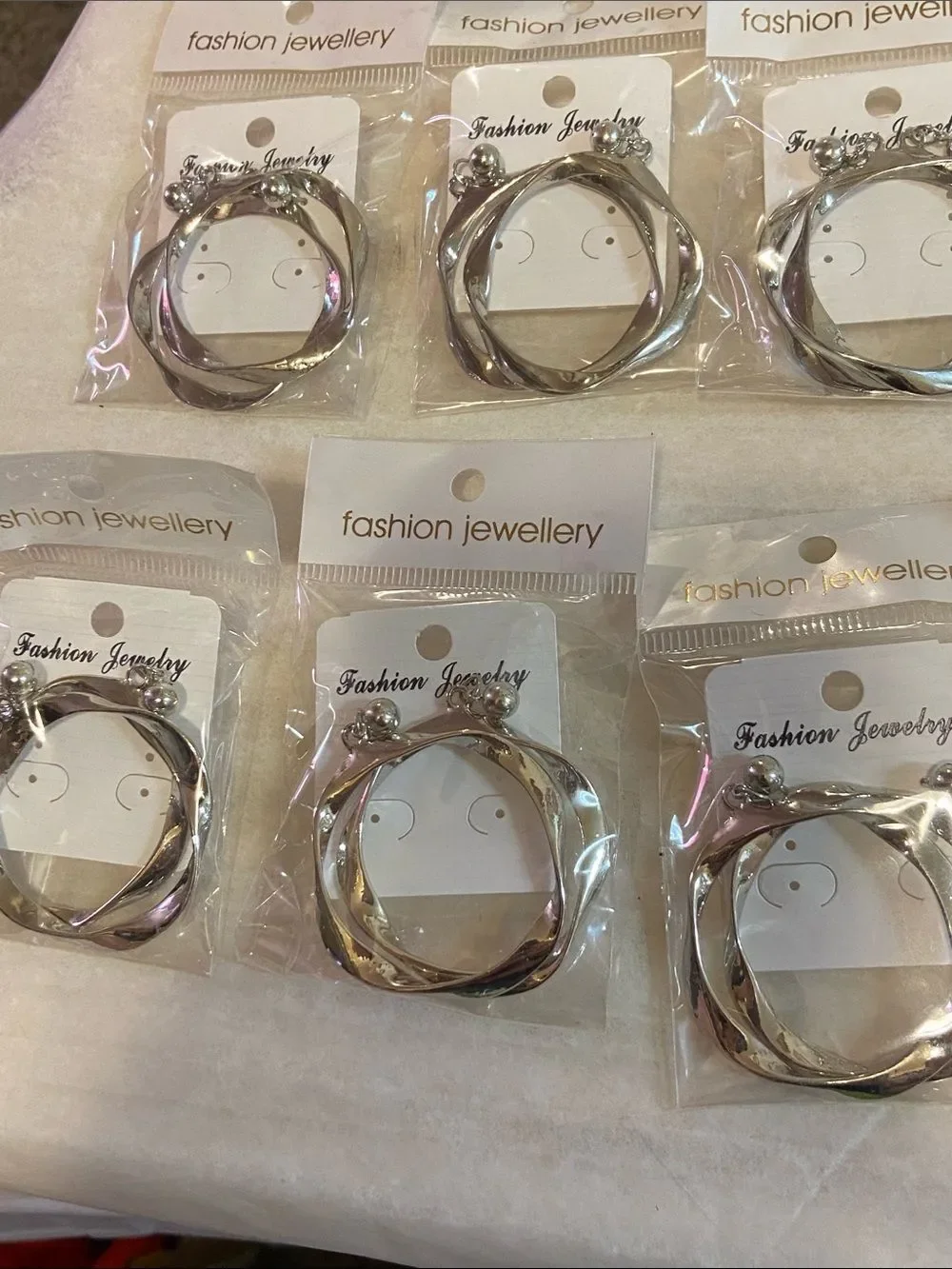 Fashion Jewellery Style 70s Retro Tone Silver Accessories Earrings
